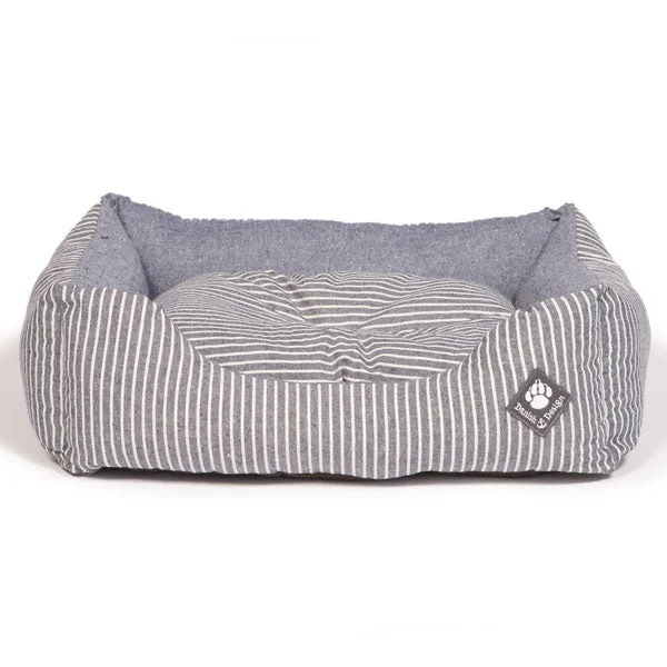 Danish Design Maritime Snuggle Bed